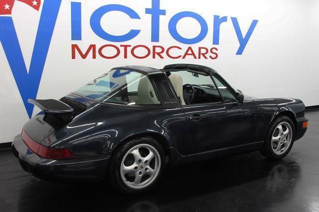 1990 Porsche 911 Carrera 2 Targa